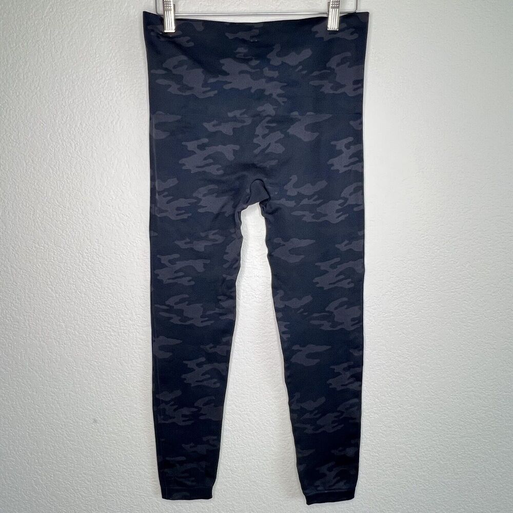 SPANX Camo High Waist Seamless Essential Leggings Slimming Athleisure Small z11 - Picture 5 of 6